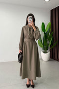Robe Verte Élégante avec Col Lavallière