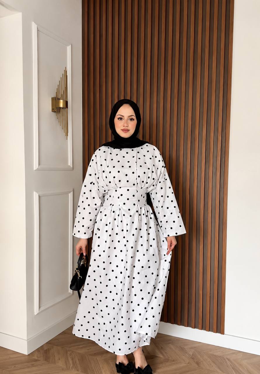 Robe Noire à Pois